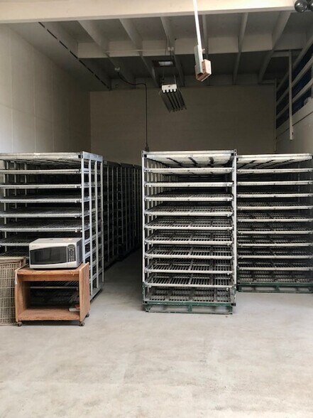 More Photos Of 735 Industrial Ave, Port Hueneme Food Processing For Lease