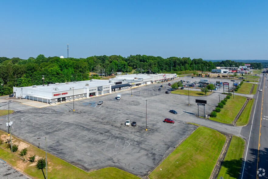 More Photos Of 3073-3187 Highway 431, Roanoke Unknown For Lease