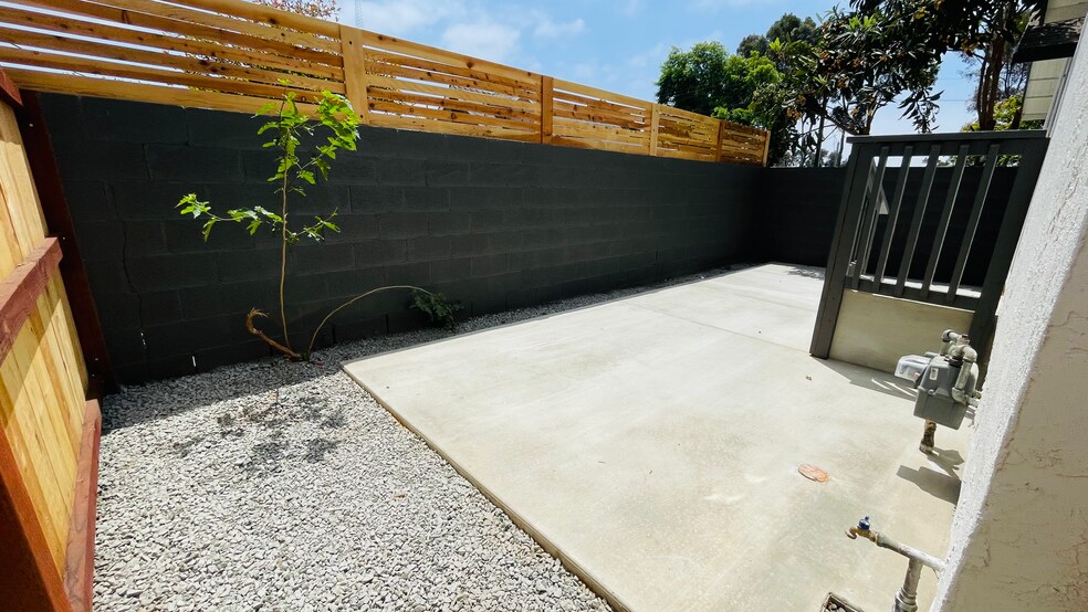 More Photos Of 1027 S 32nd St, San Diego Apartments For Sale