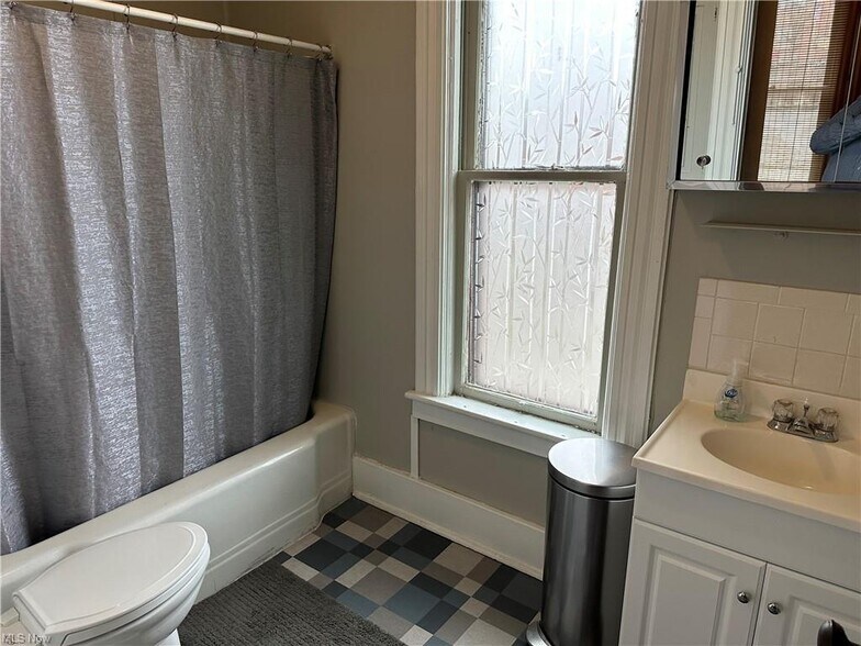 More Photos Of 720 Juliana St, Parkersburg Loft Creative Space For Sale