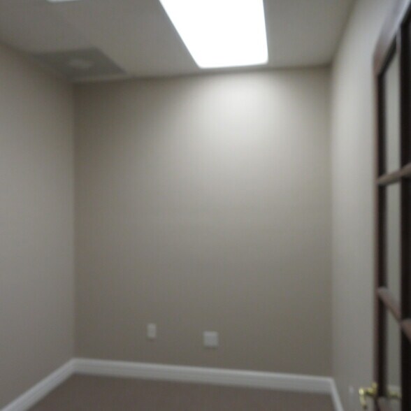 More Photos Of 17026-17030 E Cypress St, Covina Medical For Lease