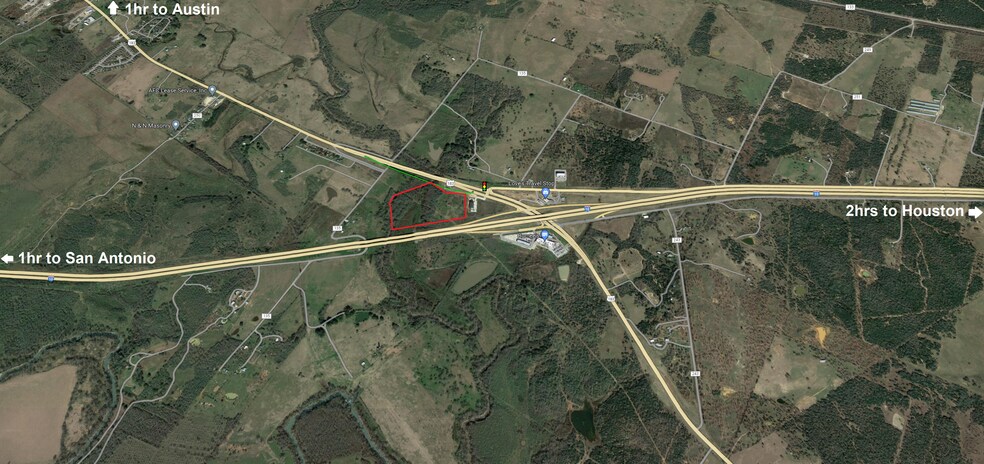 More Photos Of NW Corner Of IH-10 & Hwy 183, Luling Land For Sale