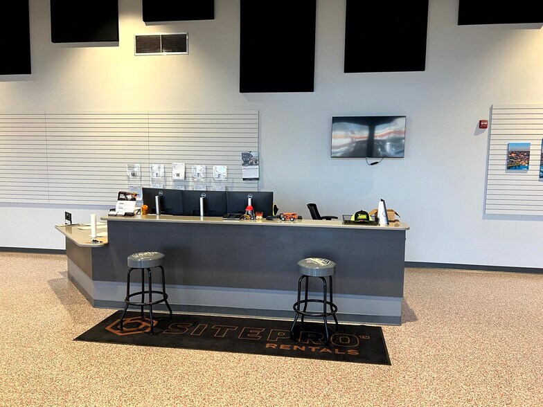 More Photos Of 5511 E Shelby Dr, Memphis Warehouse For Sale