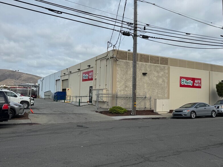 More Photos Of 78 S Linden Ave, South San Francisco Warehouse For Sale