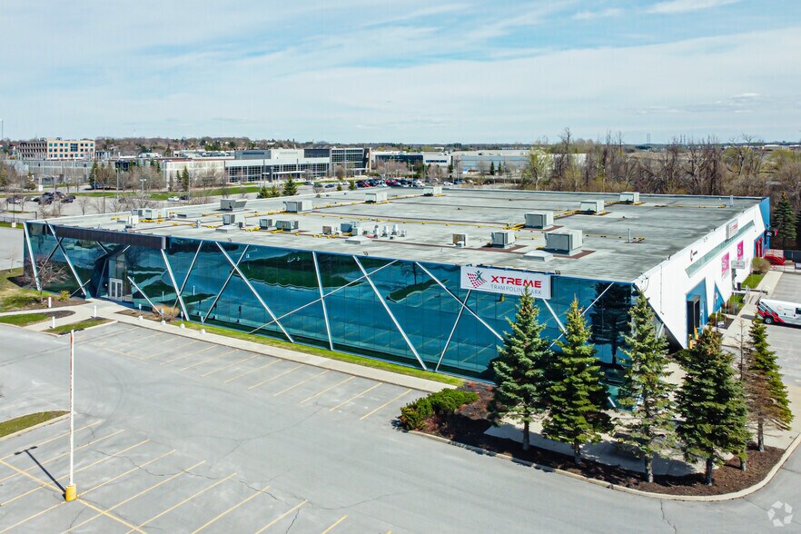 More Photos Of 50 Frank Nighbor Pl, Ottawa Warehouse For Lease