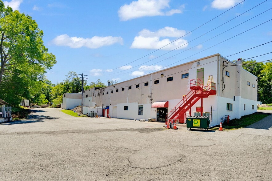 Primary Photo Of 26 Industrial Rd, West Milford Flex For Lease