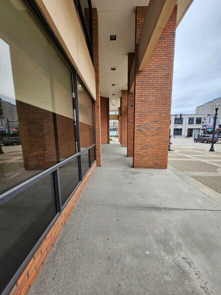 More Photos Of 2 N Mill St, New Castle Bank For Sale