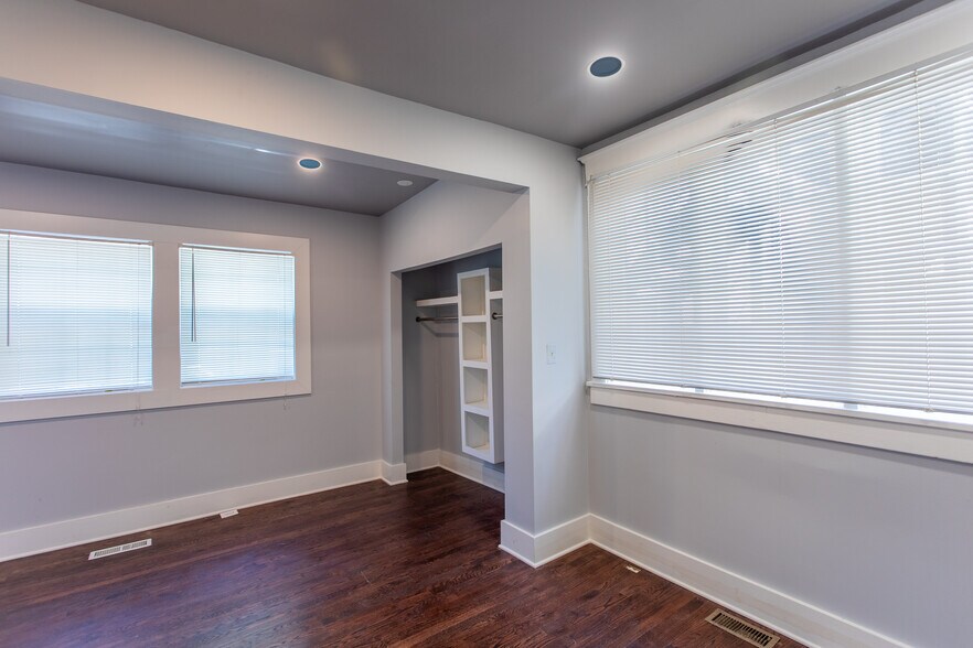 More Photos Of 1103 17th Ave S, Nashville Office For Lease