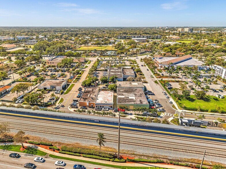 More Photos Of 303 NW 1st Ave, Boca Raton Warehouse For Sale