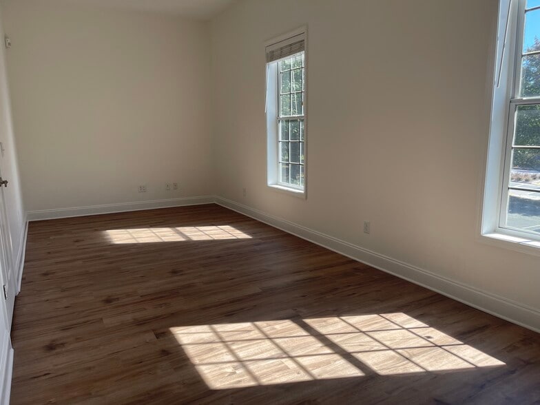 More Photos Of 440 S Peachtree St, Norcross Loft Creative Space For Lease