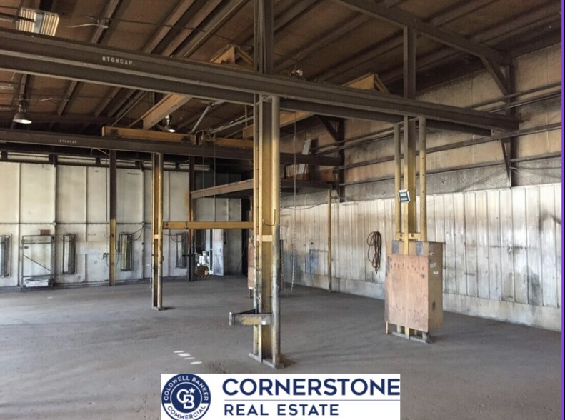 More Photos Of 901 N Foster Rd, Casper Warehouse For Sale