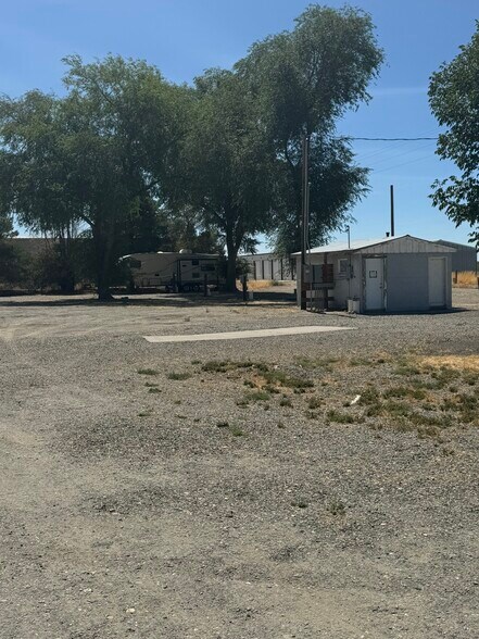 More Photos Of 24810 24810 N US-95, Orovada Service Station For Sale