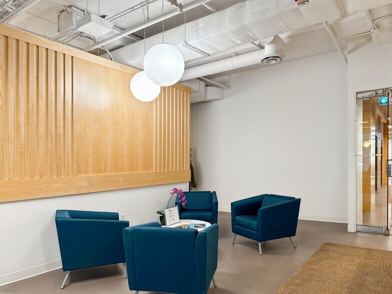 More Photos Of 888 3rd St SW, Calgary Coworking Space