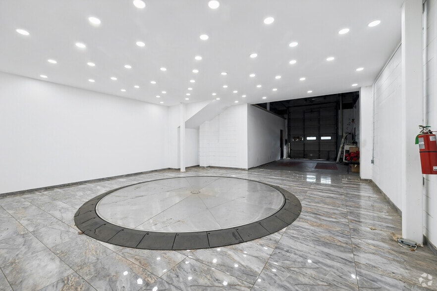 More Photos Of 538 Route 38 E, Maple Shade Township Auto Dealership For Lease
