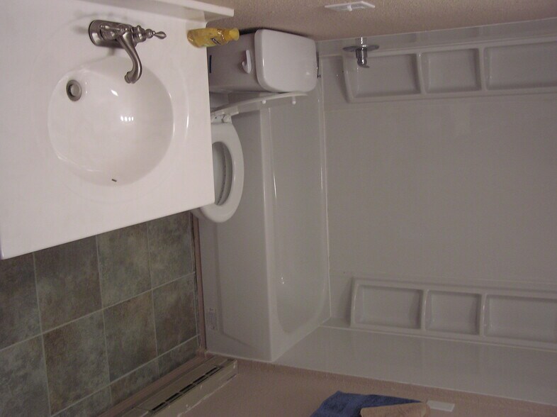 More Photos Of 102 W Easy St, Munden Apartments For Sale