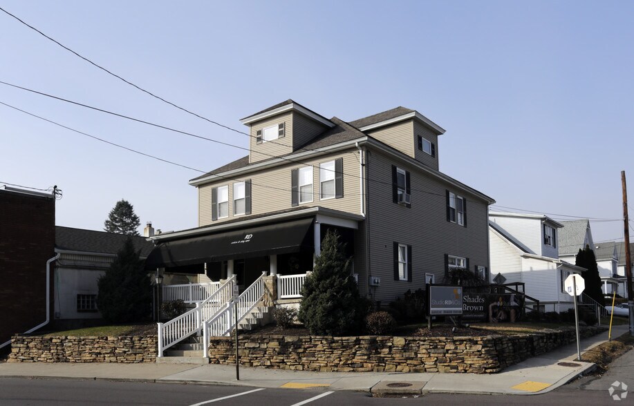 Primary Photo Of 924 S Main Ave, Scranton General Retail For Sale