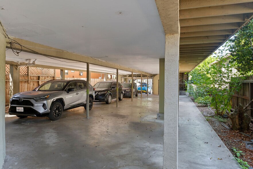 More Photos Of 2427 McKinley Ave, Berkeley Apartments For Sale