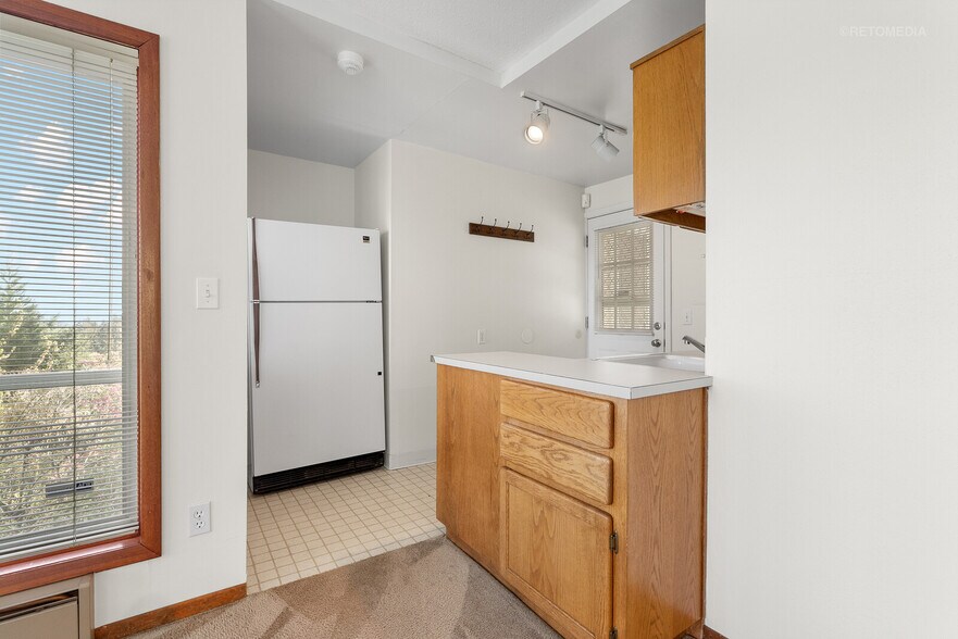 More Photos Of 3020-3024 SW 12th Ave, Portland Apartments For Sale