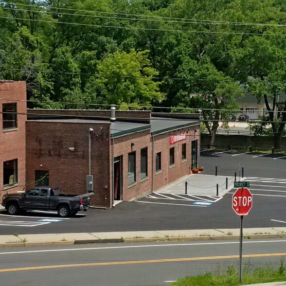 Primary Photo Of 32 Lake St, Winsted Restaurant For Lease