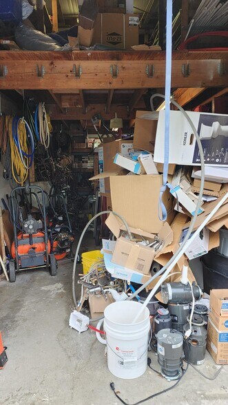 More Photos Of 1133 Industrial Blvd, Naples Manufacturing For Lease