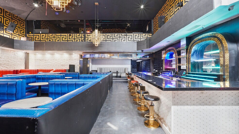 More Photos Of 516 Westheimer Rd, Houston Restaurant For Sale