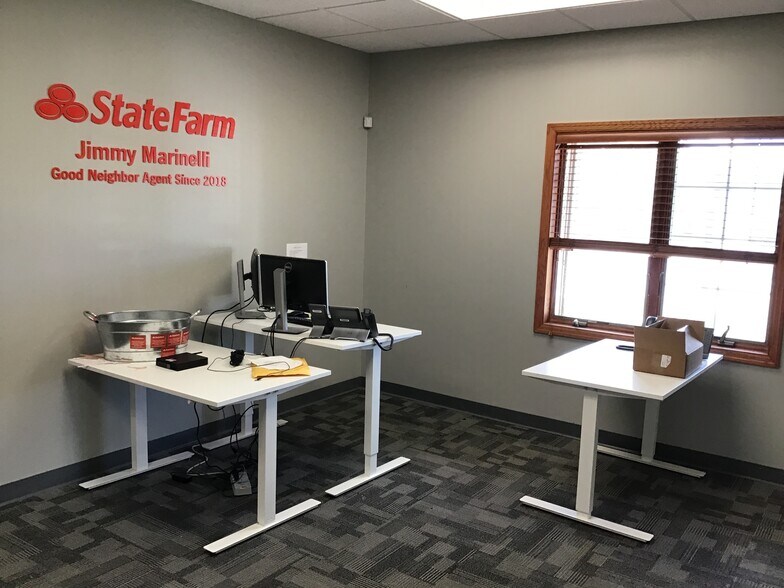 More Photos Of 3 Executive Ct, South Barrington Medical For Lease