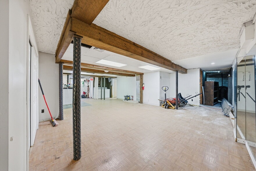 More Photos Of 409 Woodport Rd, Sparta Freestanding For Sale