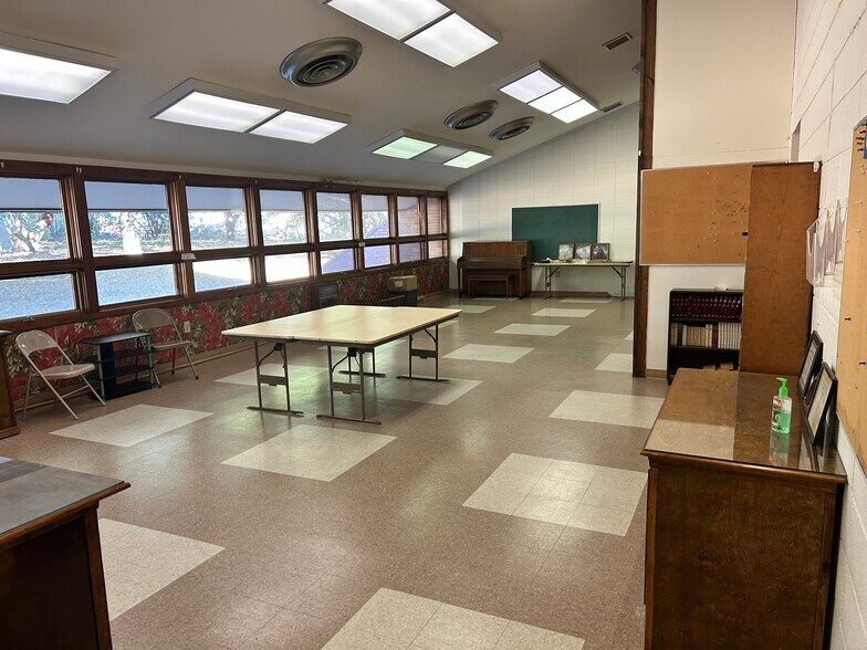More Photos Of 1410 W Bobo Newsom Hwy, Hartsville Religious Facility For Sale