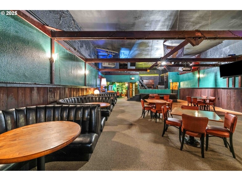 More Photos Of 2043 Sherman Ave, North Bend Bar For Sale