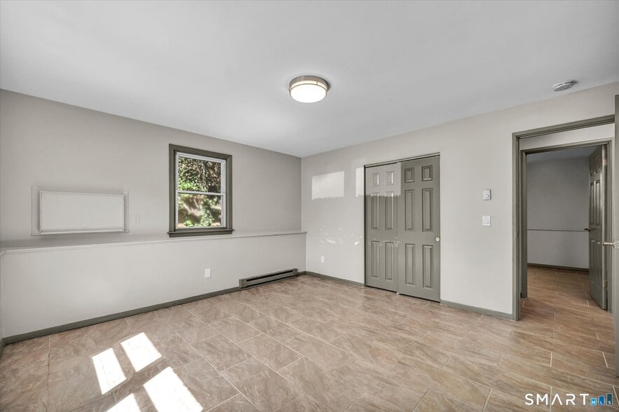 More Photos Of 40 Briarwood Ln, Branford Apartments For Sale