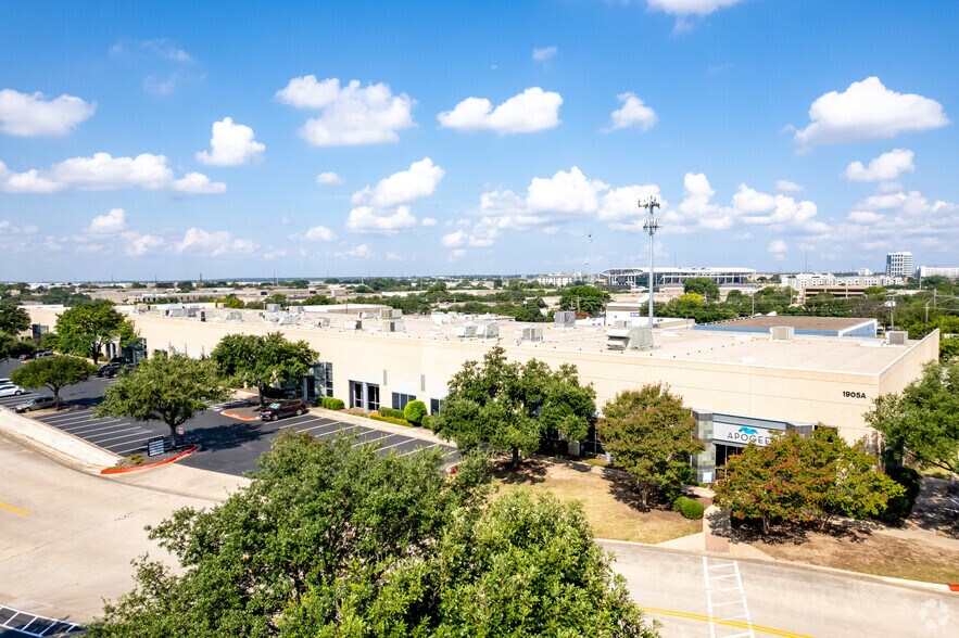More Photos Of 1905A Kramer Ln, Austin Research And Development For Lease