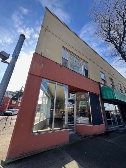 More Photos Of 4240-4246 NE Sandy Blvd, Portland Storefront Retail Office For Lease