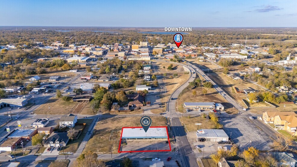 Primary Photo Of 2602-2606 Jones St, Greenville Freestanding For Sale