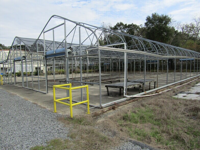 More Photos Of 4806 E Old Spanish Trl, Jeanerette Warehouse For Sale