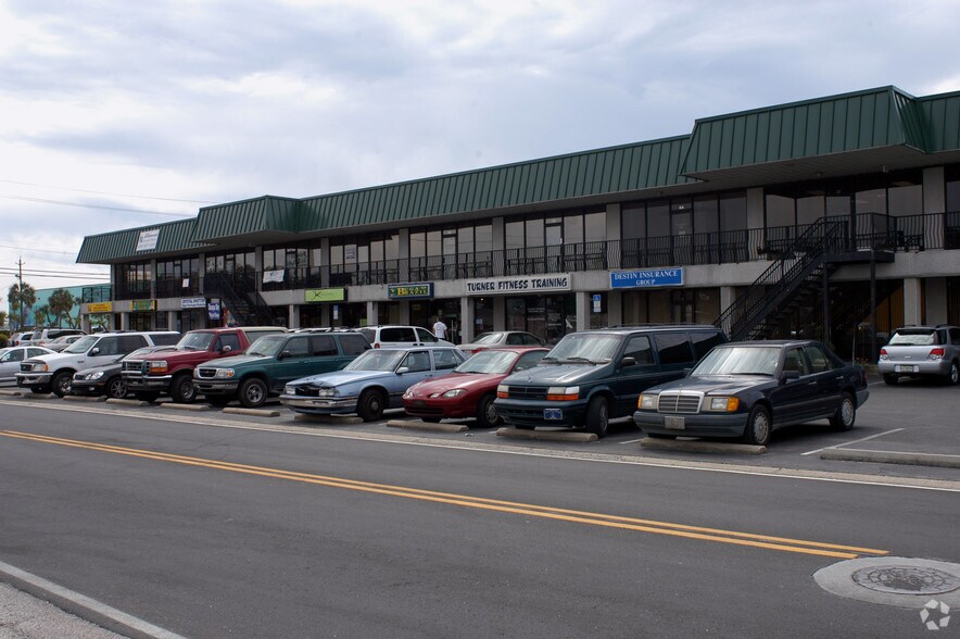 More Photos Of 127 Harbor Blvd, Destin General Retail For Sale