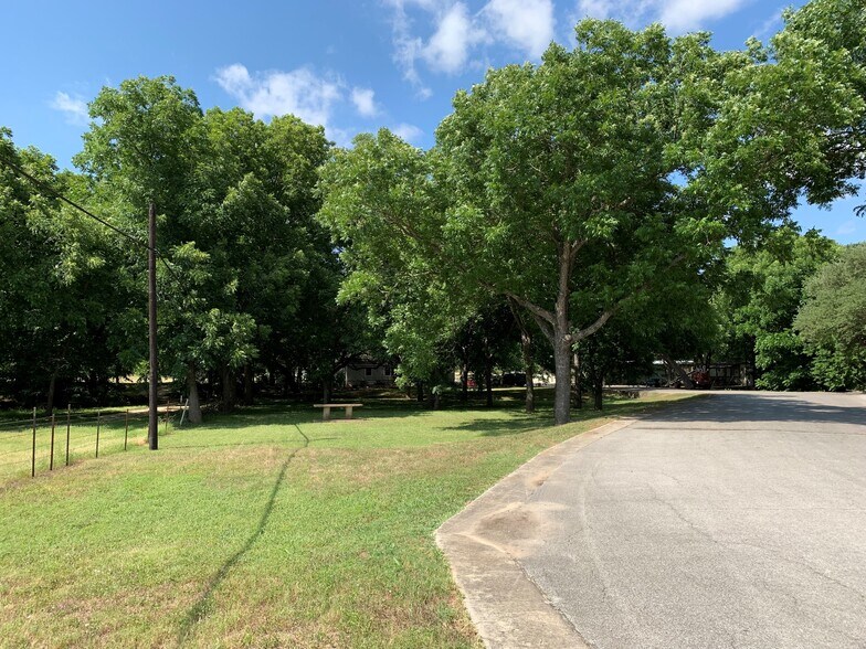 More Photos Of 7320 New Sulphur Springs Rd, San Antonio Trailer Camper Park For Sale