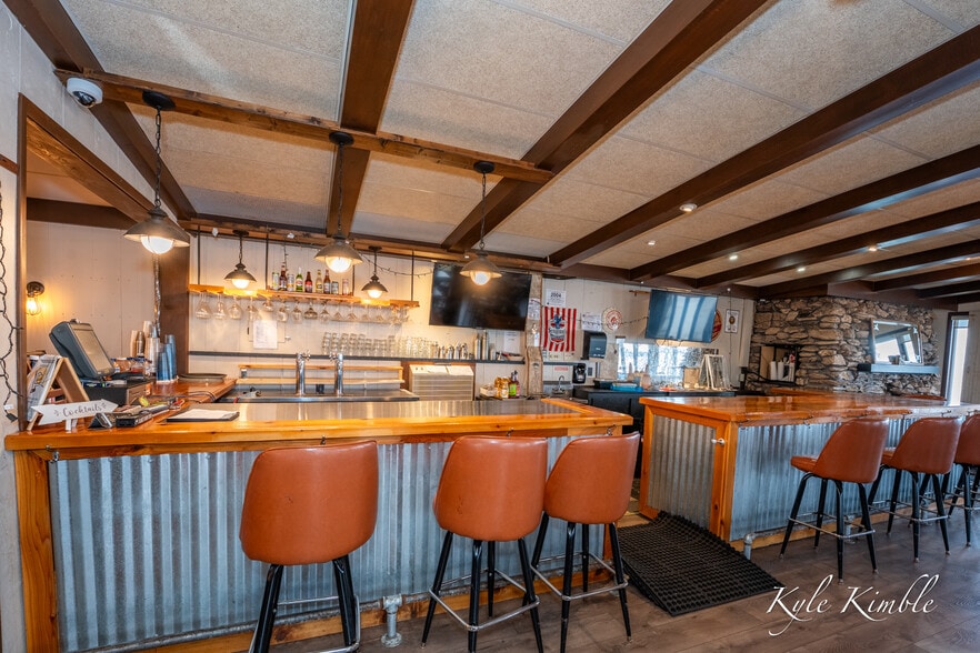 More Photos Of 104 W Houghton Lake Dr, Prudenville Hotel For Sale