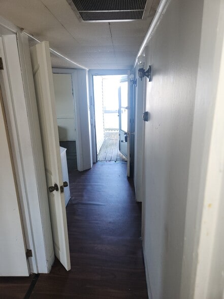 More Photos Of 920 N Salisbury Blvd, Salisbury Storefront Retail Residential For Sale