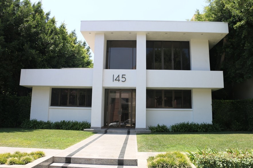 More Photos Of 145 S Rodeo Dr, Beverly Hills Storefront Retail Office For Lease