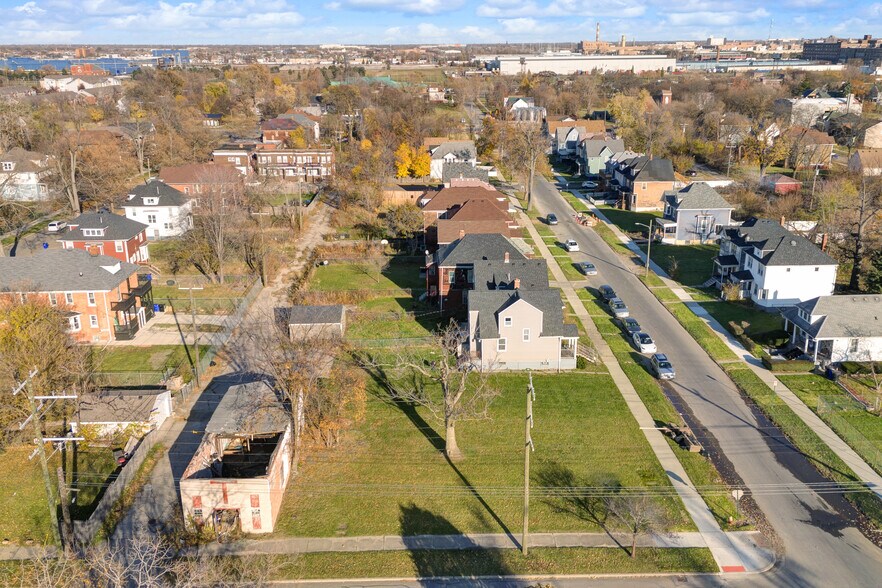 More Photos Of 515 Euclid St, Detroit Land For Sale