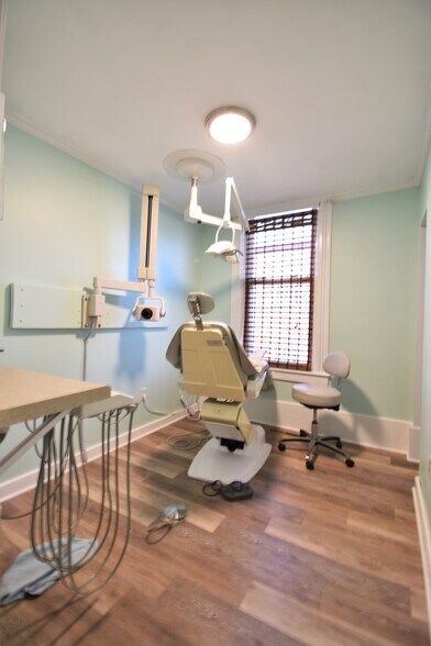 More Photos Of 281 Main St, Greenville Office For Sale