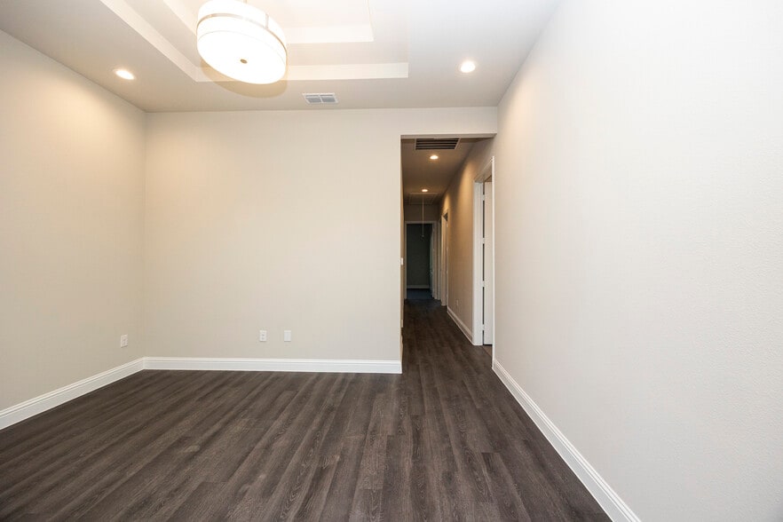 More Photos Of 6000 Alma Rd, McKinney Office For Lease