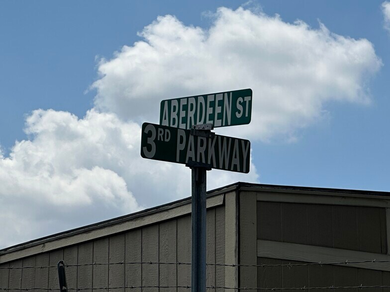 More Photos Of 1355 Aberdeen St, Terre Haute Warehouse For Lease