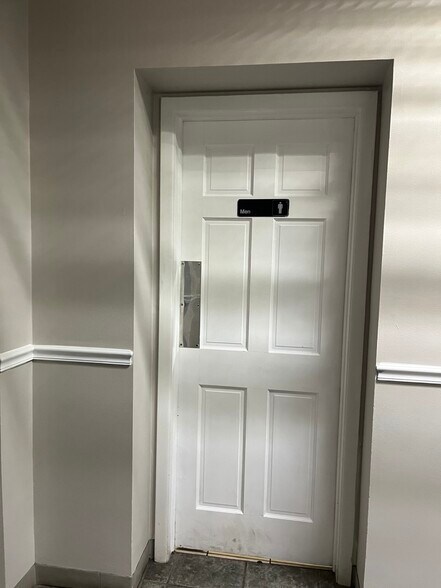 More Photos Of 3605 Woodhead Dr, Northbrook Office For Sale