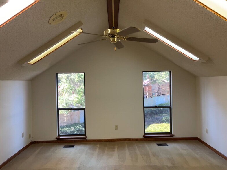 More Photos Of 2809 Blanding Blvd, Middleburg Office For Sale