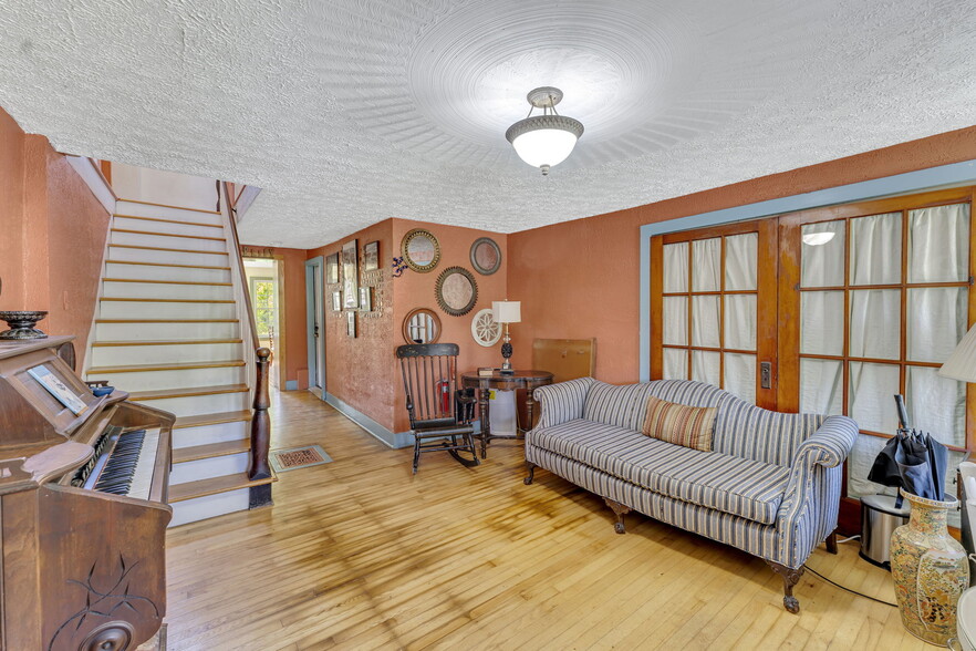 More Photos Of 7667 State Highway 80, Springfield Center Hotel For Sale