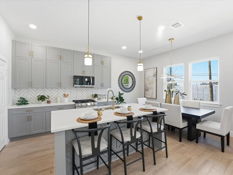 More Photos Of 2306 Langley rd, Houston Multifamily For Sale