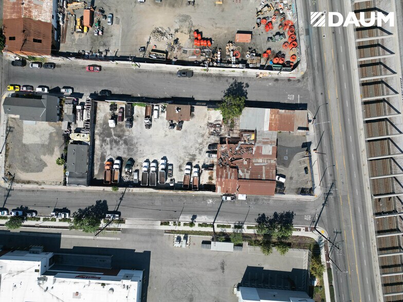 More Photos Of 9651 S Alameda St, Los Angeles Land For Sale