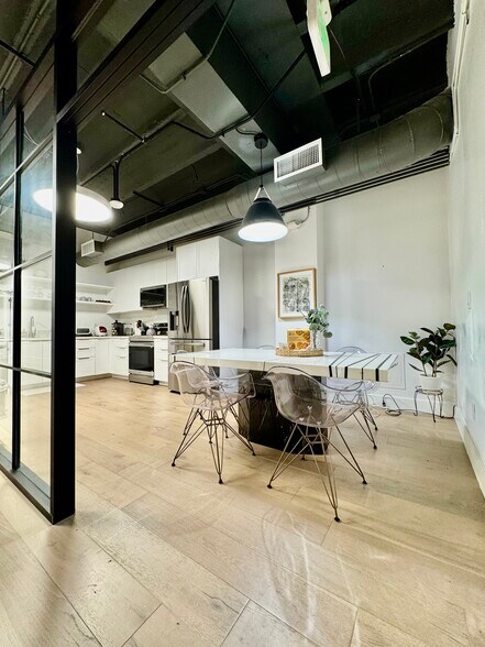 More Photos Of 731 S Broadway, Los Angeles Loft Creative Space For Lease