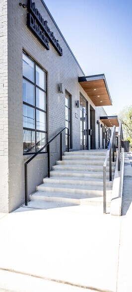 More Photos Of 119-127 Manufacturing St, Dallas Unknown For Lease